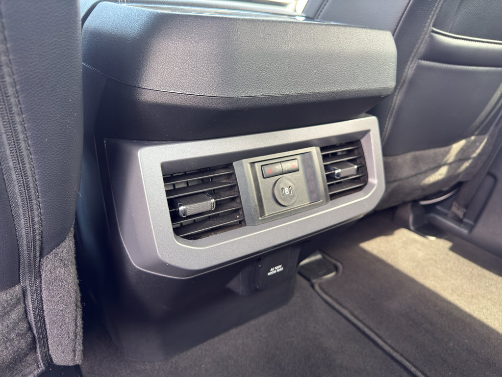 Certified 2025 Ford F250 Lariat AWD/4WD image 24