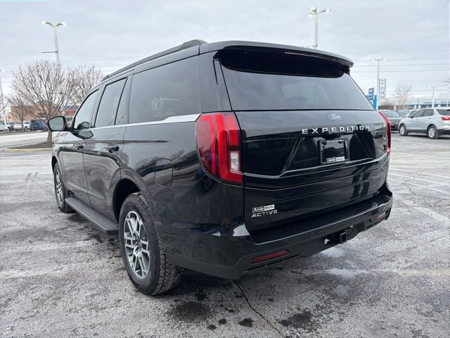 Certified 2025 Ford Expedition Active image 13