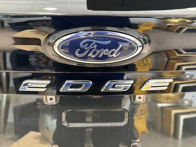 Certified 2024 Ford Edge Titanium w/ Equipment Group 301A image 31