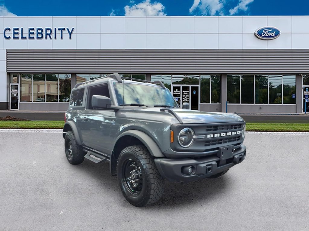 Certified 2023 Ford Bronco 2-Door AWD/4WD image 1