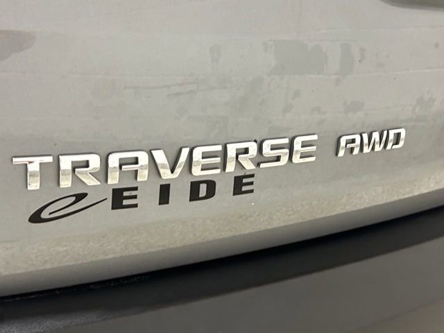 Used 2023 Chevrolet Traverse LS AWD/4WD image 29