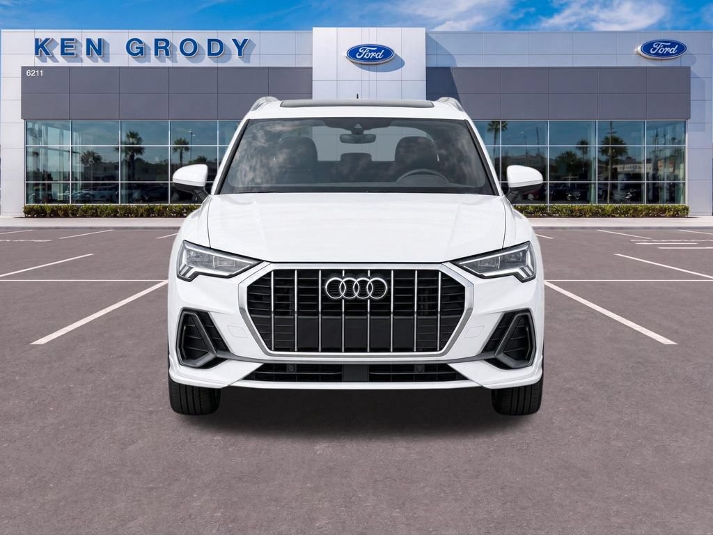 Used 2024 Audi Q3 2.0T Premium AWD/4WD image 5