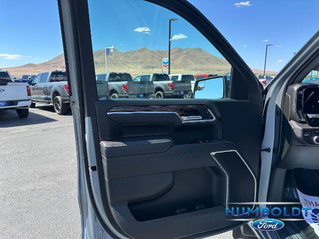 Used 2025 GMC Sierra 1500 SLE AWD/4WD image 11
