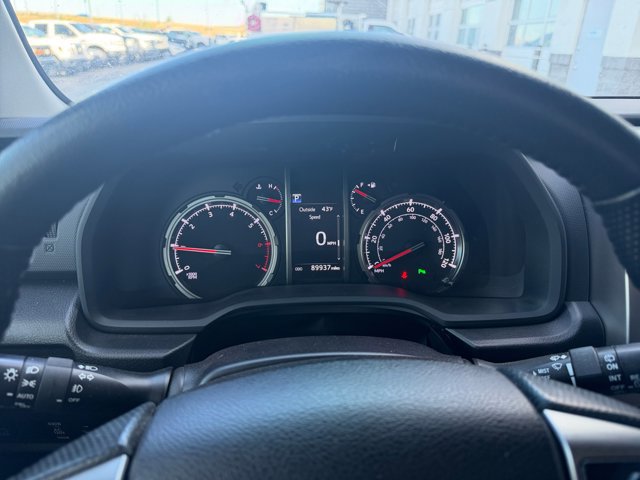 Used 2023 Toyota 4Runner Limited AWD/4WD image 10