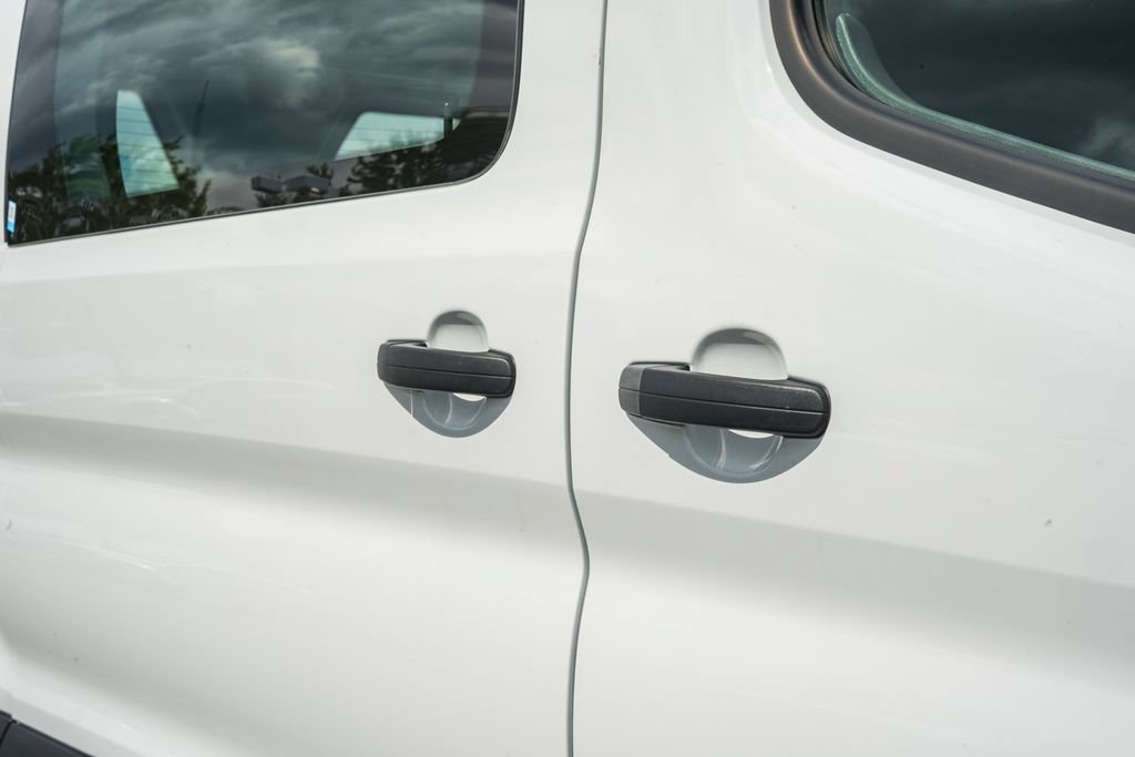 Certified 2025 Ford Transit 250 Low Roof w/ Exterior Upgrade Package RWD image 19