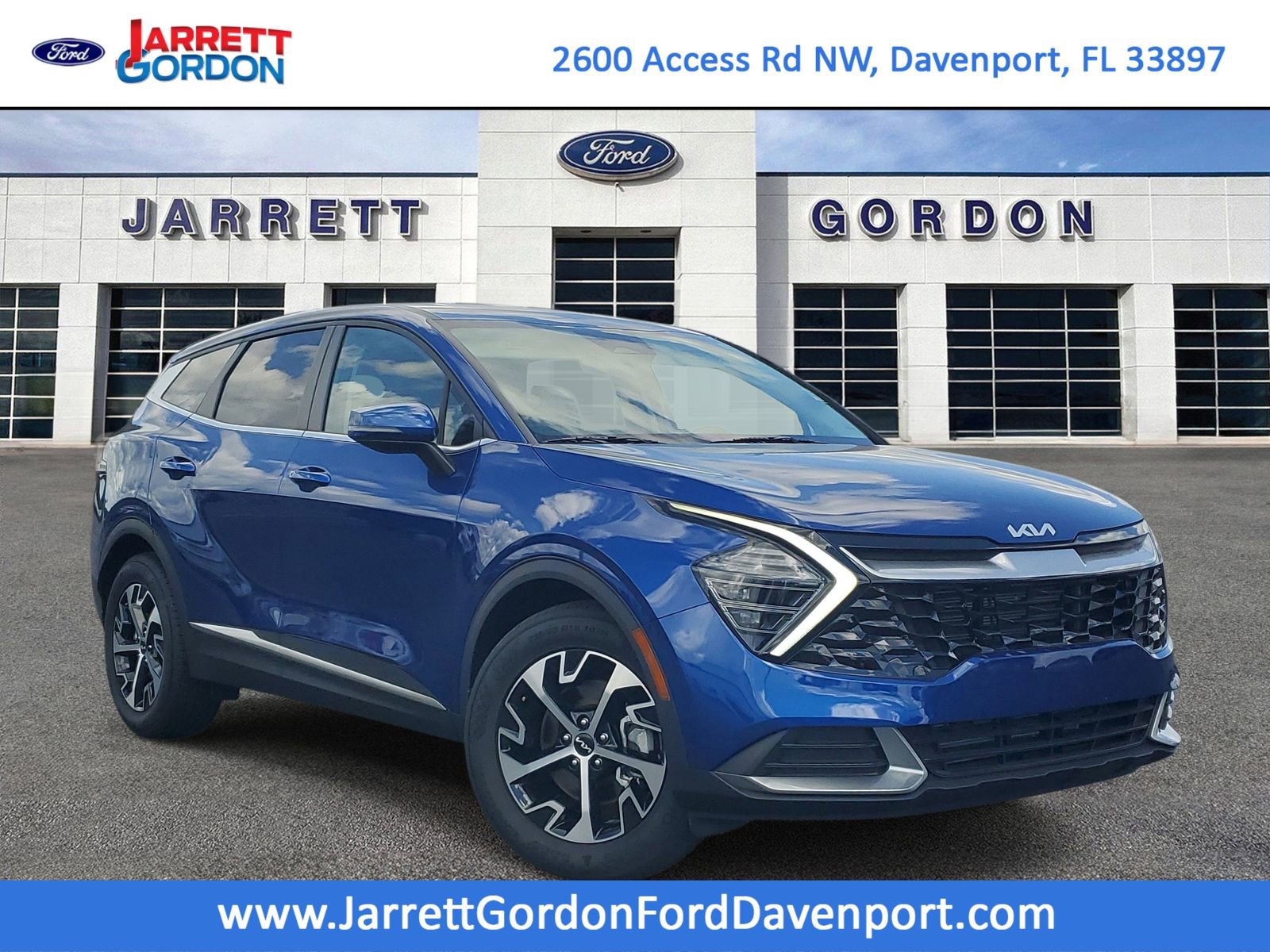Used 2025 Kia Sportage EX FWD image 1