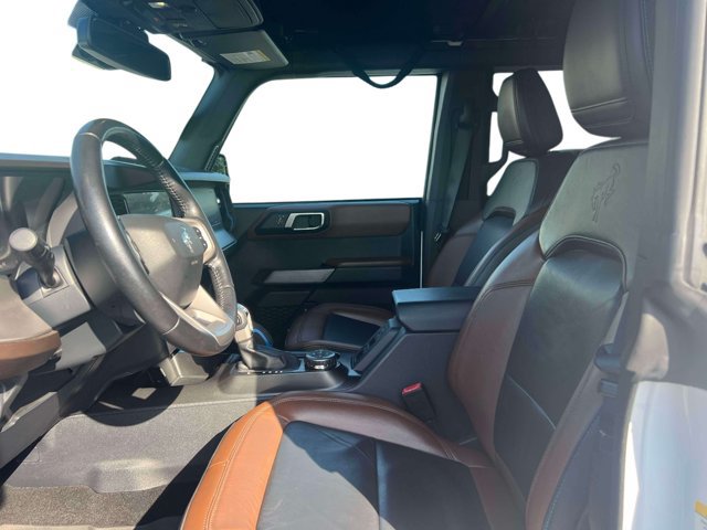 Certified 2022 Ford Bronco Outer Banks w/ Sasquatch Package AWD/4WD image 17