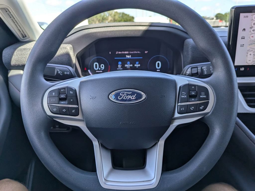 Certified 2026 Ford Explorer Active RWD image 27
