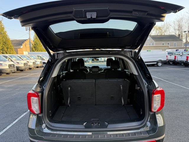 Certified 2022 Ford Explorer XLT w/ Equipment Group 202A AWD/4WD image 24