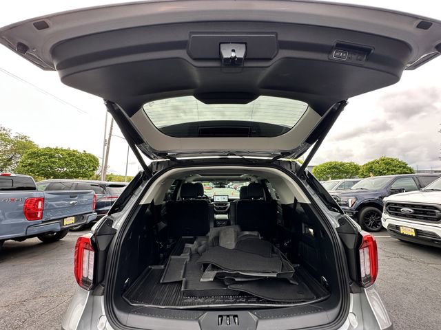 Certified 2025 Ford Explorer Active w/ Active Comfort Package AWD/4WD image 42