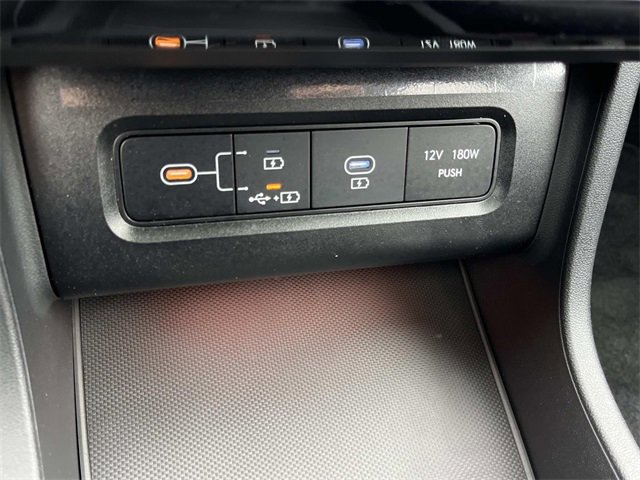 Used 2025 Hyundai Tucson Limited image 36