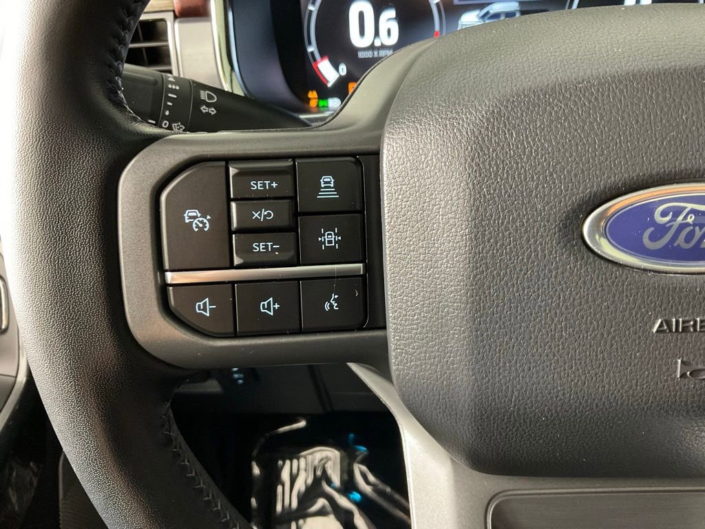 Certified 2022 Ford F150 Lariat w/ Equipment Group 502A High image 25