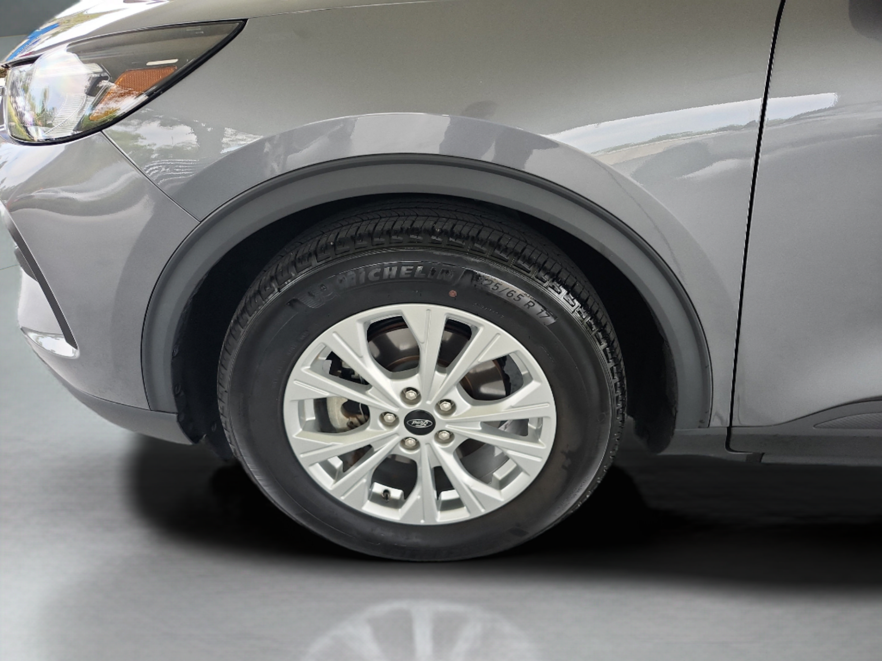 Certified 2024 Ford Escape Active FWD image 9