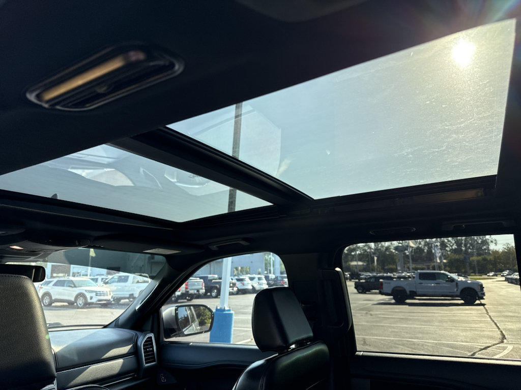 Certified 2021 Ford Expedition XLT RWD image 17