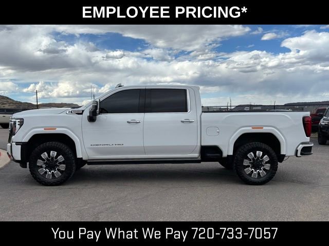 Used 2024 GMC Sierra 3500 Denali AWD/4WD image 2