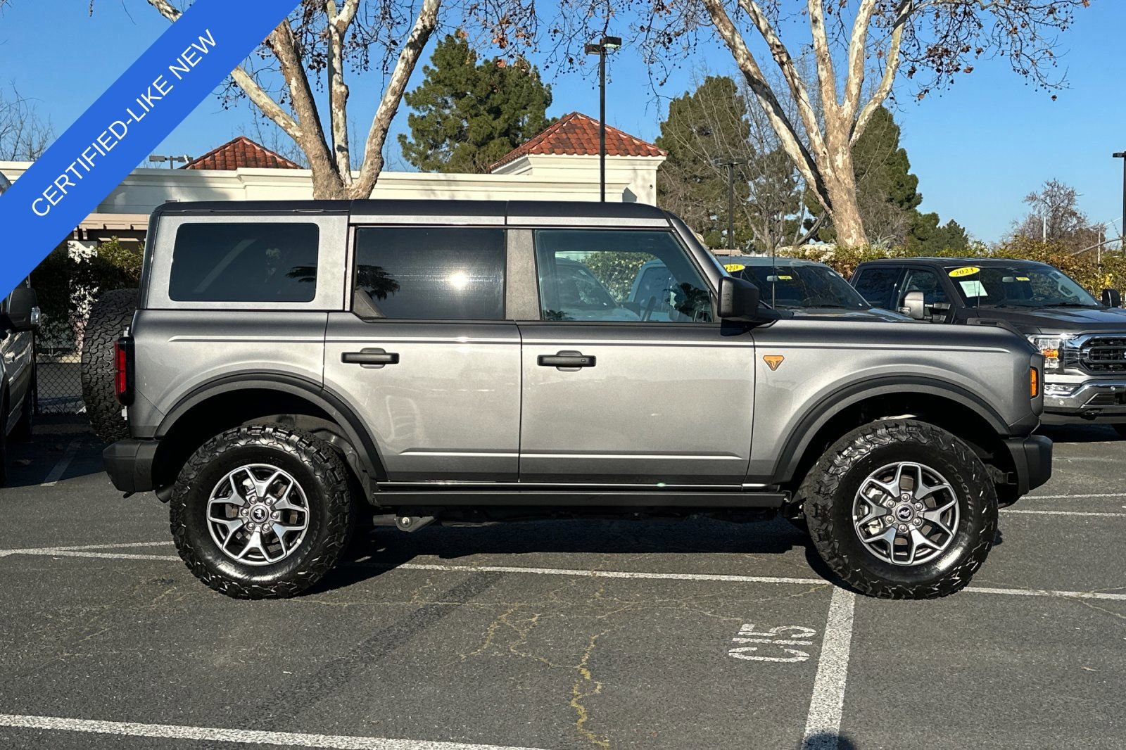 Certified 2025 Ford Bronco Badlands image 7