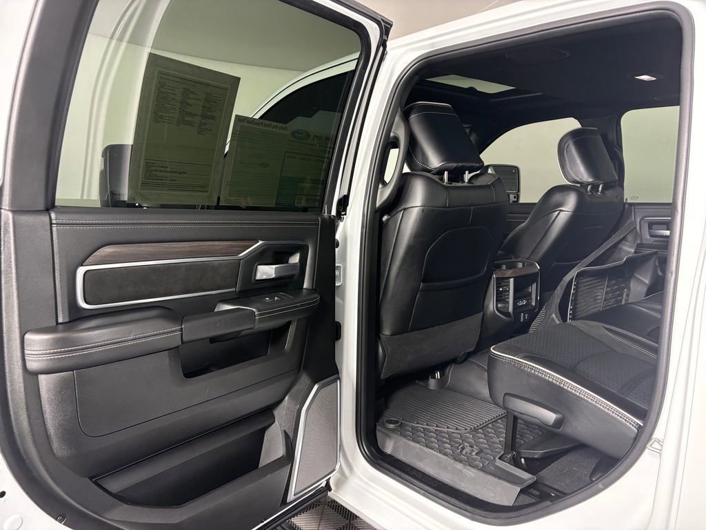 Used 2025 RAM 3500 Laramie image 29
