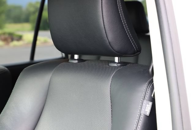 Used 2024 Toyota 4Runner Limited AWD/4WD image 14