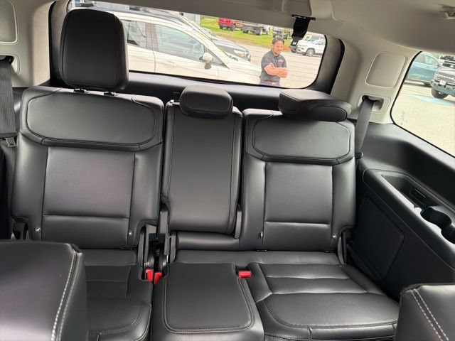 Certified 2025 Ford Expedition Platinum AWD/4WD image 22