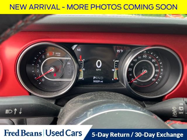 Used 2021 Jeep Wrangler Unlimited Rubicon w/ LED Lighting Group AWD/4WD image 23