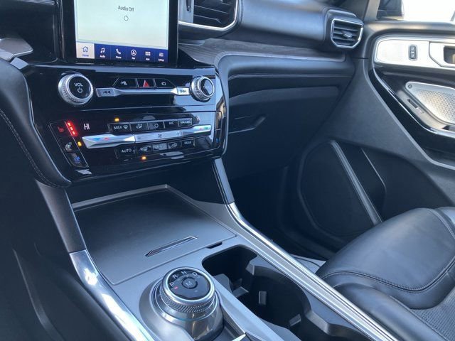 Certified 2021 Ford Explorer Platinum w/ Equipment Group 601A image 19