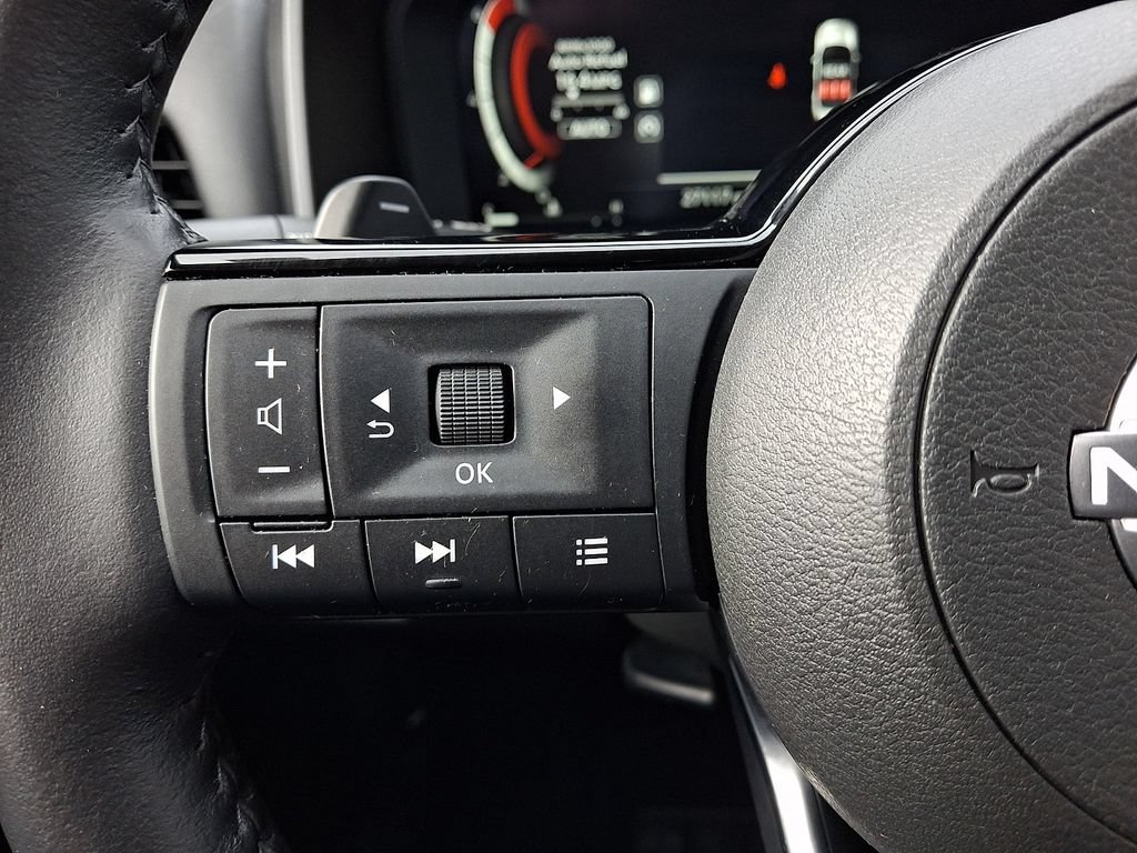 Used 2024 Nissan Rogue Platinum w/ Platinum Premium Package AWD/4WD image 22