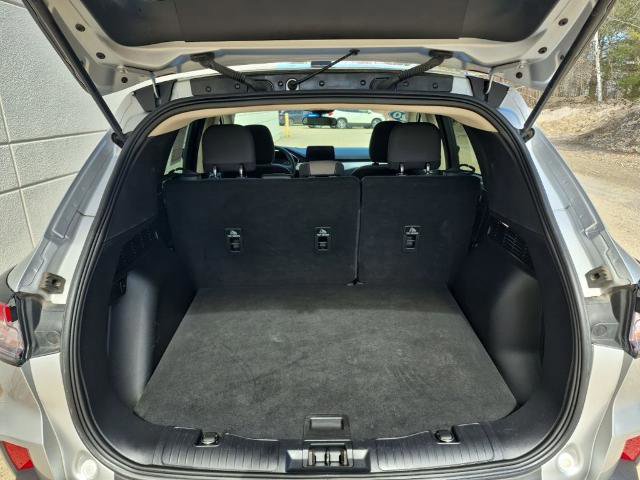 Certified 2020 Ford Escape SE image 10