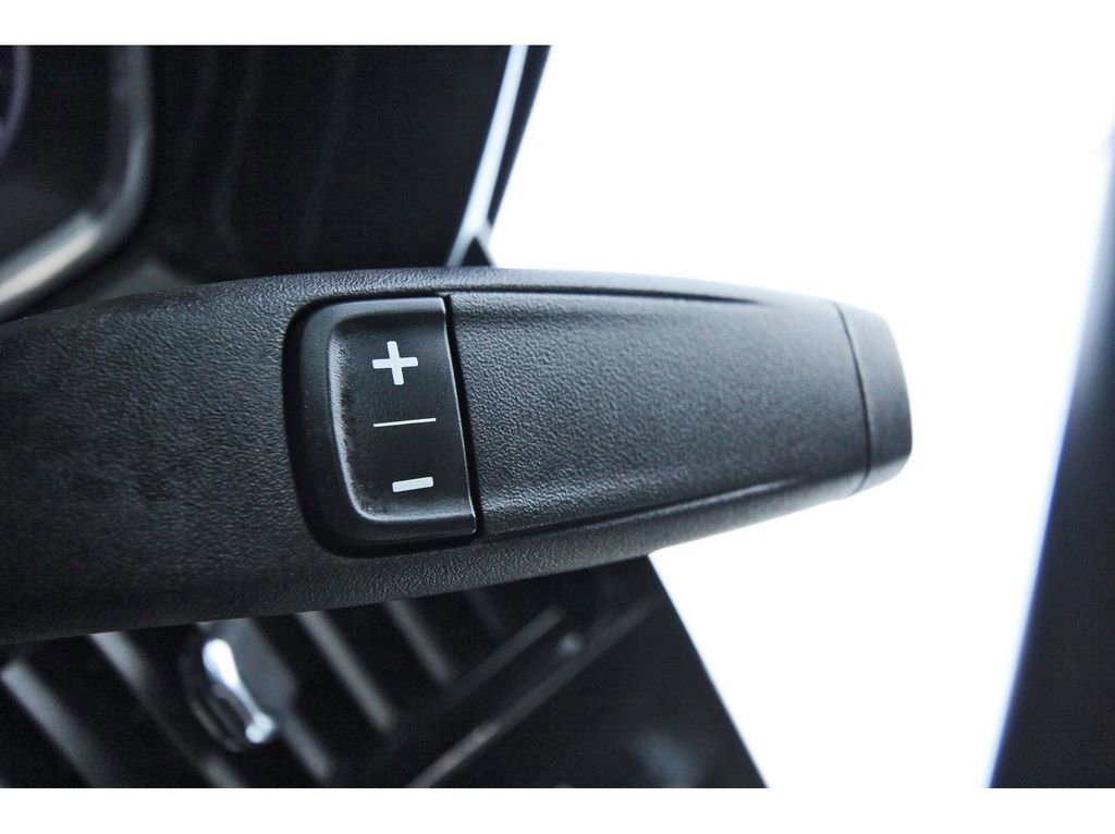 Used 2025 Chevrolet Silverado 1500 LT image 21