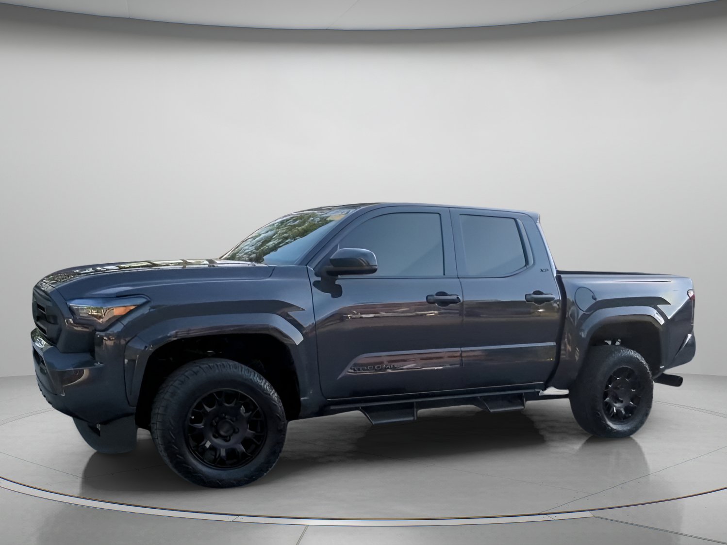 Used 2025 Toyota Tacoma SR5 AWD/4WD image 14