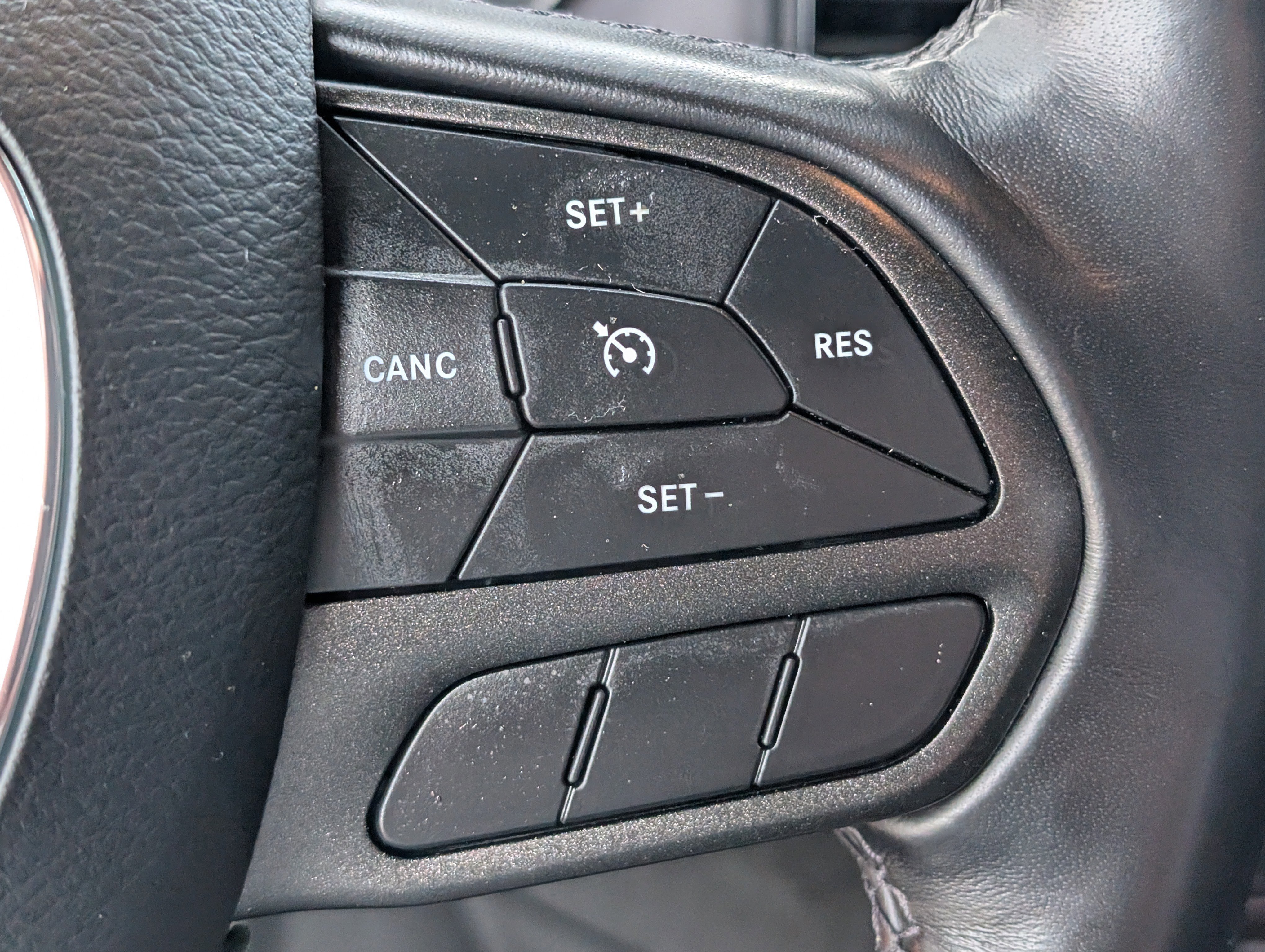 Used 2023 Dodge Charger SXT w/ Blacktop Package image 20