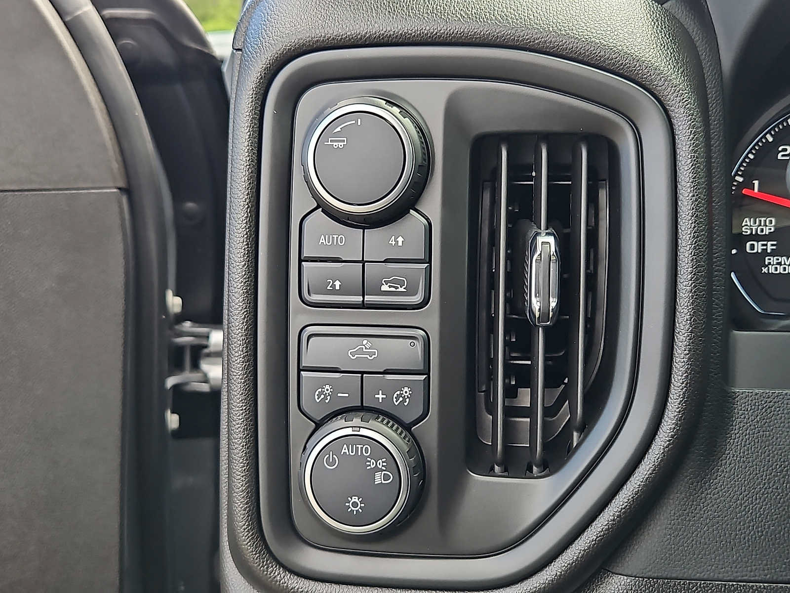 Used 2023 Chevrolet Silverado 1500 Custom w/ LPO, Dark Essentials Package AWD/4WD image 24