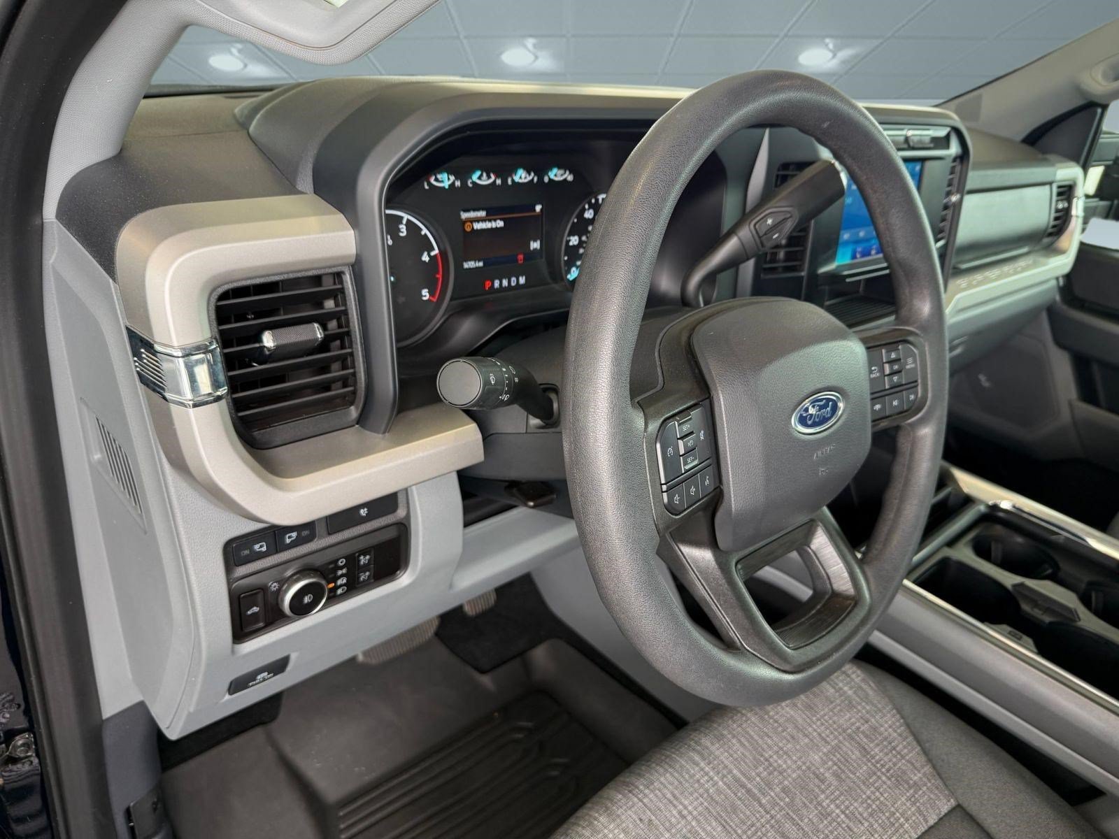 Certified 2023 Ford F450 XLT w/ FX4 Off-Road Package AWD/4WD image 4