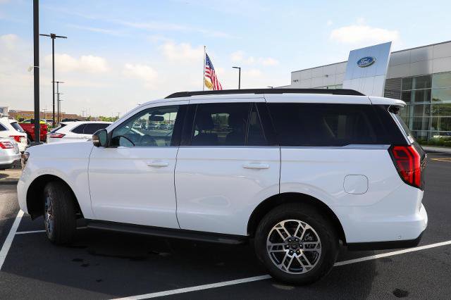 Certified 2025 Ford Expedition Active AWD/4WD image 20