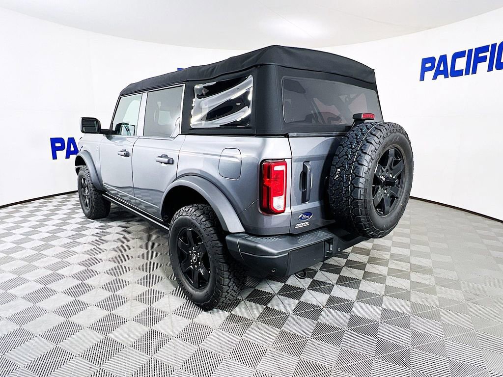 Certified 2024 Ford Bronco Black Diamond image 5