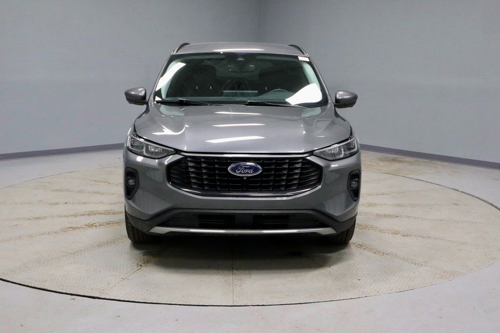 Certified 2024 Ford Escape Platinum AWD/4WD image 8