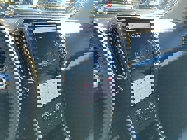 Certified 2024 Ford Edge SEL image 17