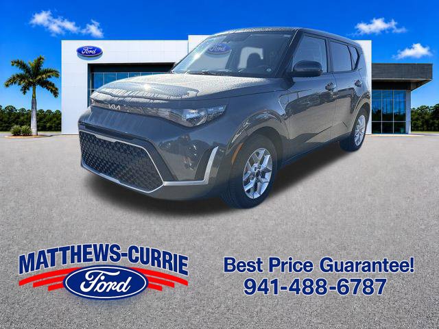Used 2025 Kia Soul LX w/ LX Technology Package FWD image 7