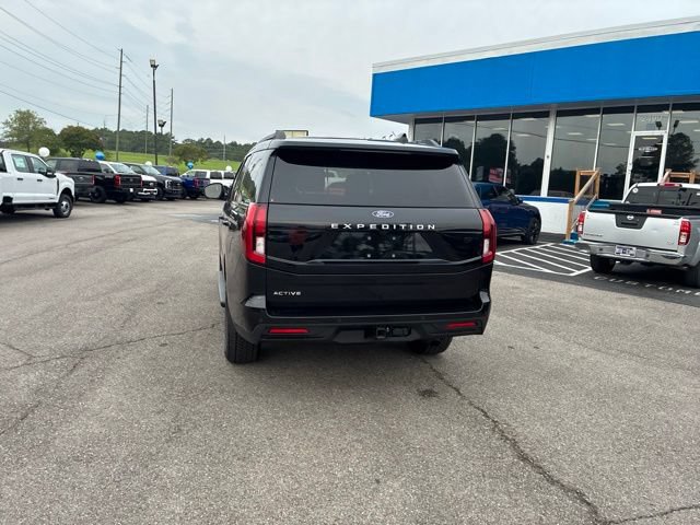 Certified 2025 Ford Expedition Active AWD/4WD image 27