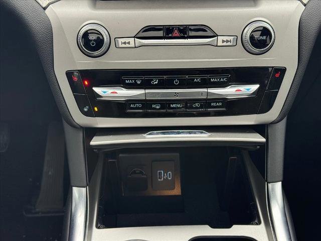 Certified 2024 Ford Explorer Timberline w/ Timberline Technology Package image 17