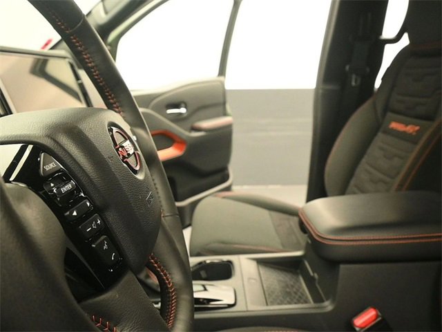 Used 2025 Nissan Frontier PRO-4X w/ Pro Convenience Package image 21