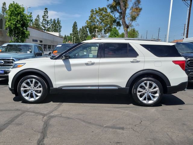 Certified 2023 Ford Explorer Platinum w/ Technology Package image 2