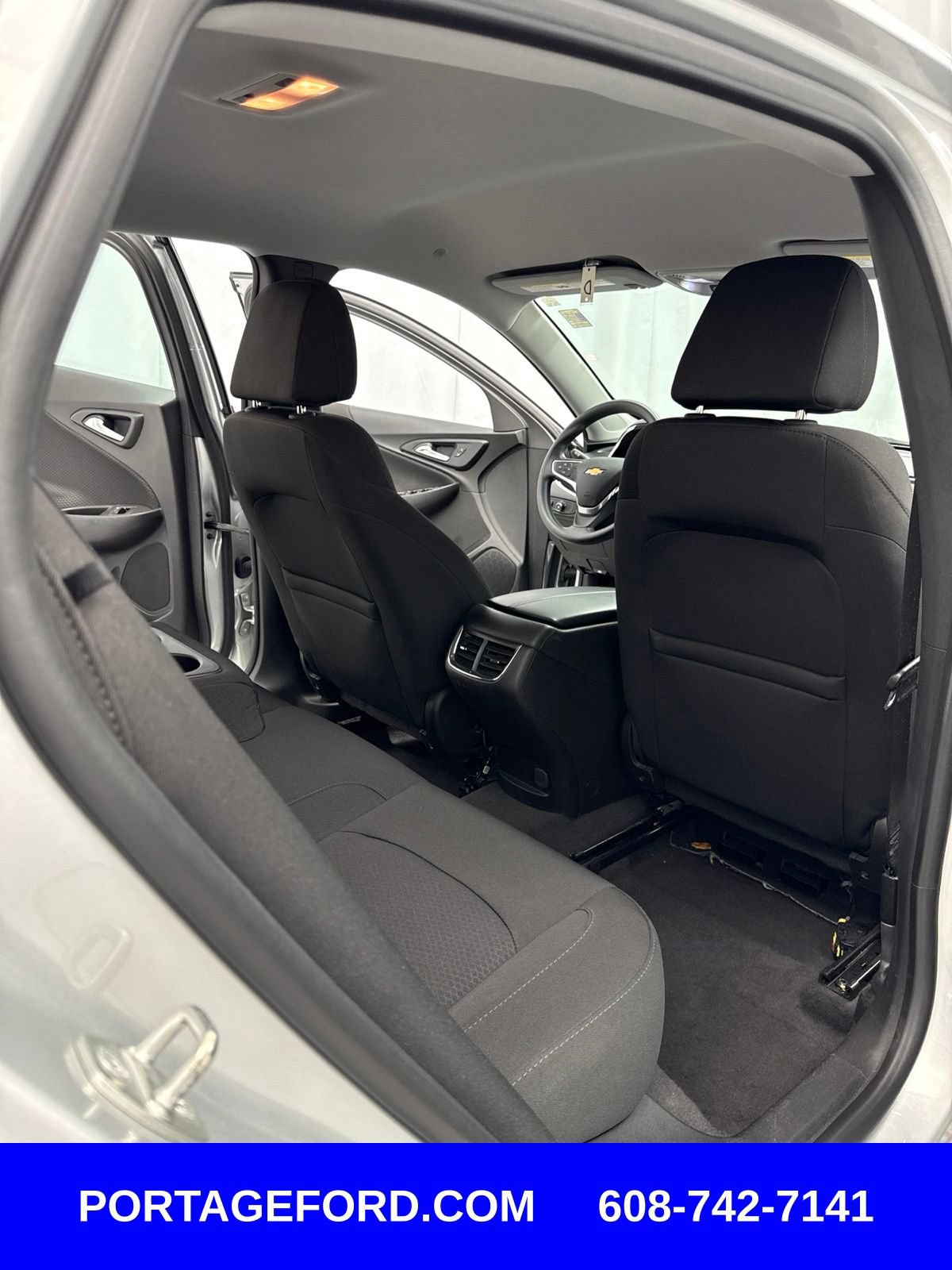 Used 2018 Chevrolet Malibu LT FWD image 28