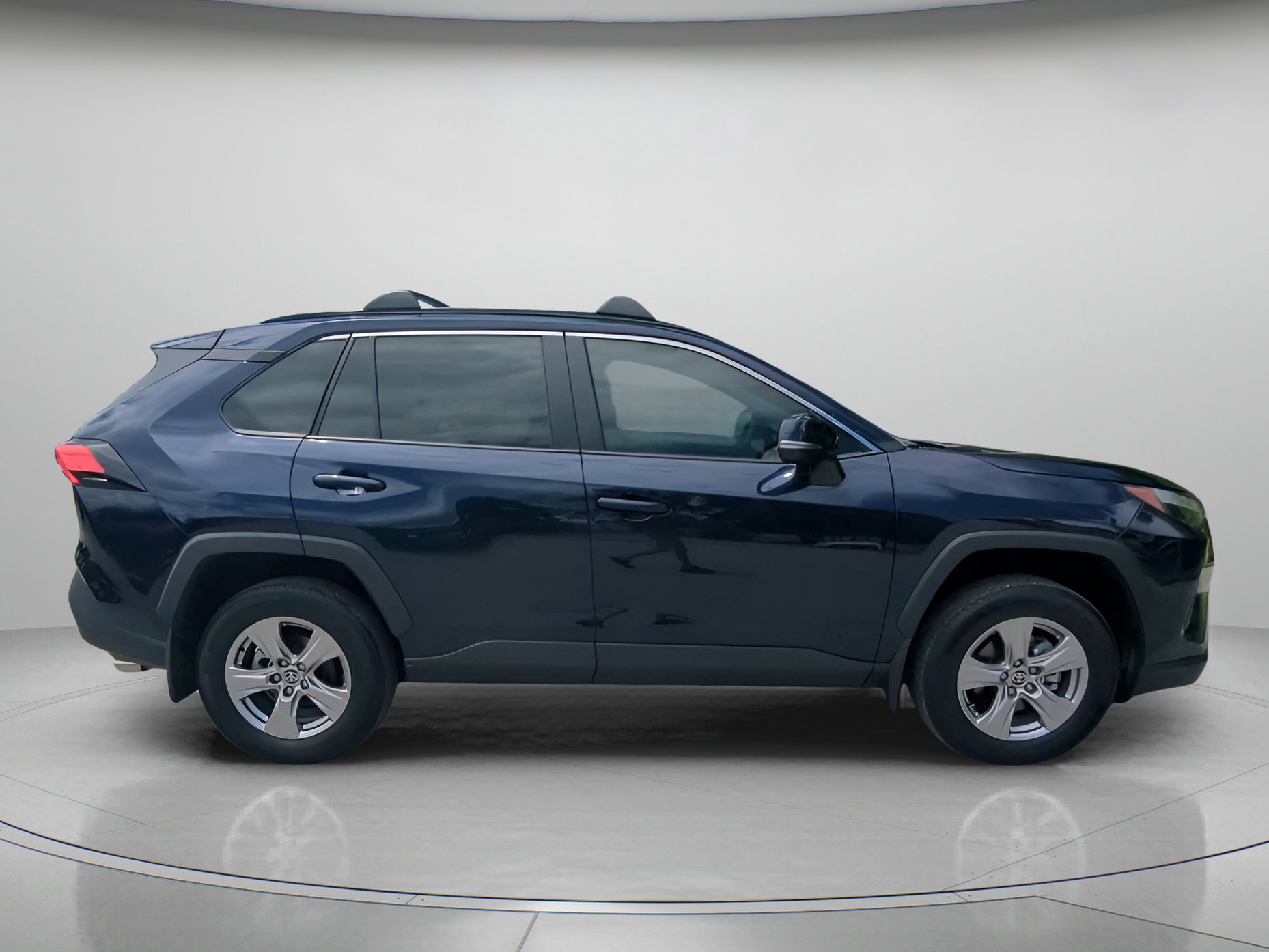 Used 2025 Toyota RAV4 XLE w/ Convenience Package image 29