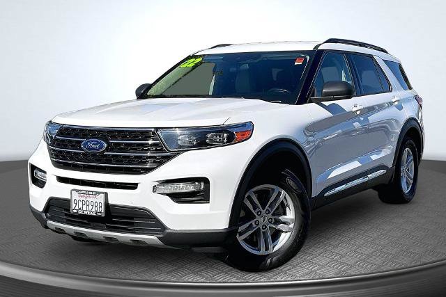 Certified 2022 Ford Explorer XLT w/ Equipment Group 202A RWD image 1