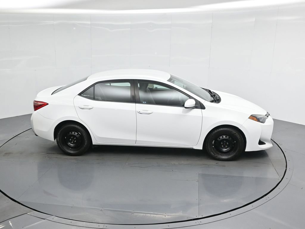 Used 2018 Toyota Corolla L image 11