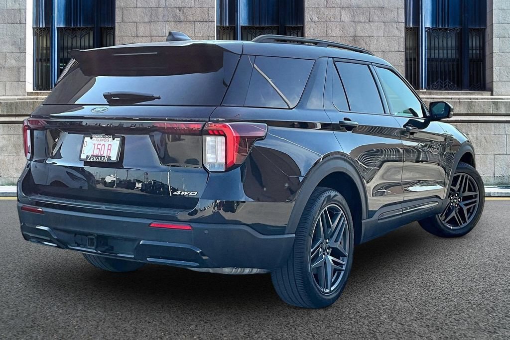 Certified 2025 Ford Explorer ST-Line w/ ST-Line Street Pack AWD/4WD image 11