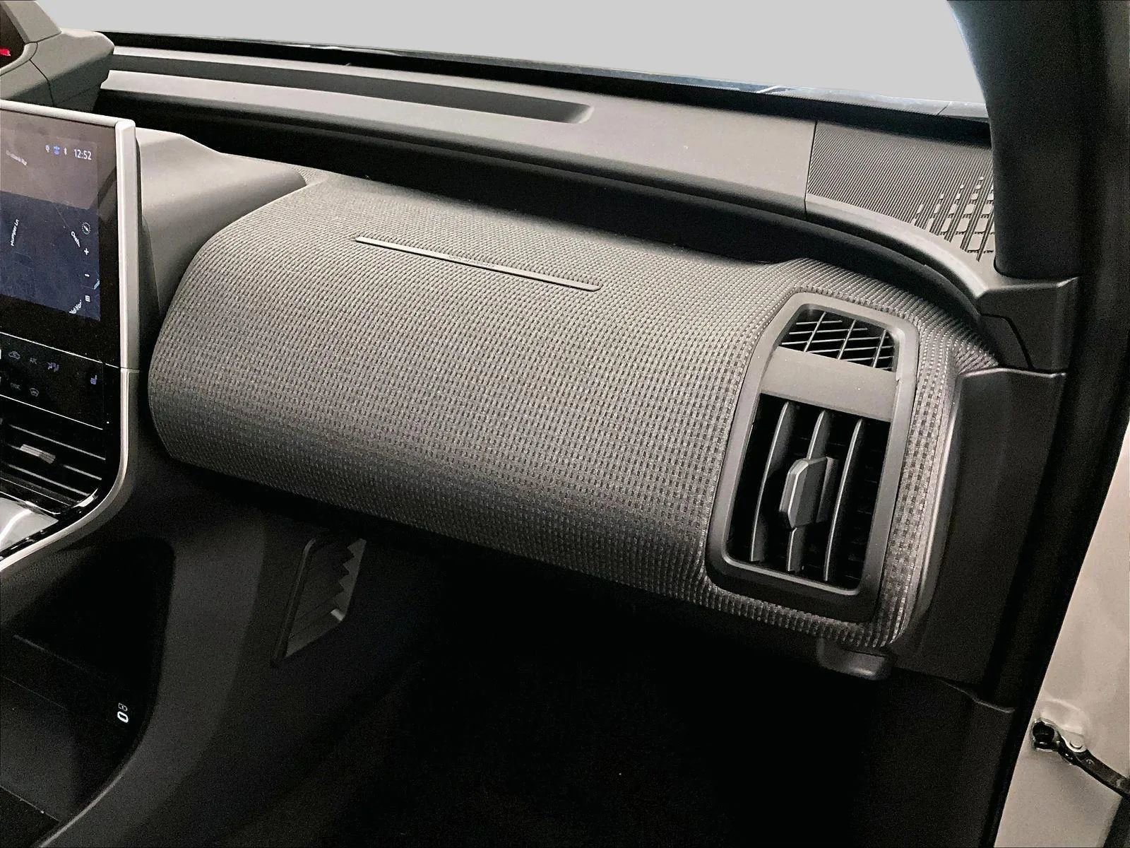 Used 2024 Toyota bZ4X AWD w/ Weather Package image 15