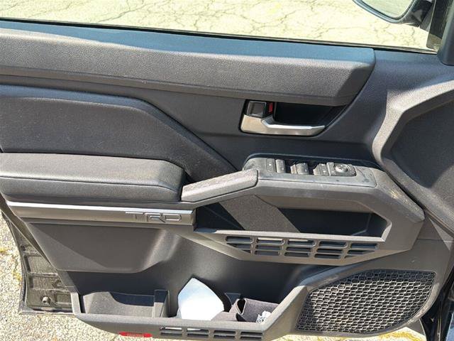 Used 2024 Toyota Tacoma TRD Off-Road AWD/4WD image 9