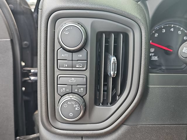Used 2022 Chevrolet Silverado 1500 Custom AWD/4WD image 28