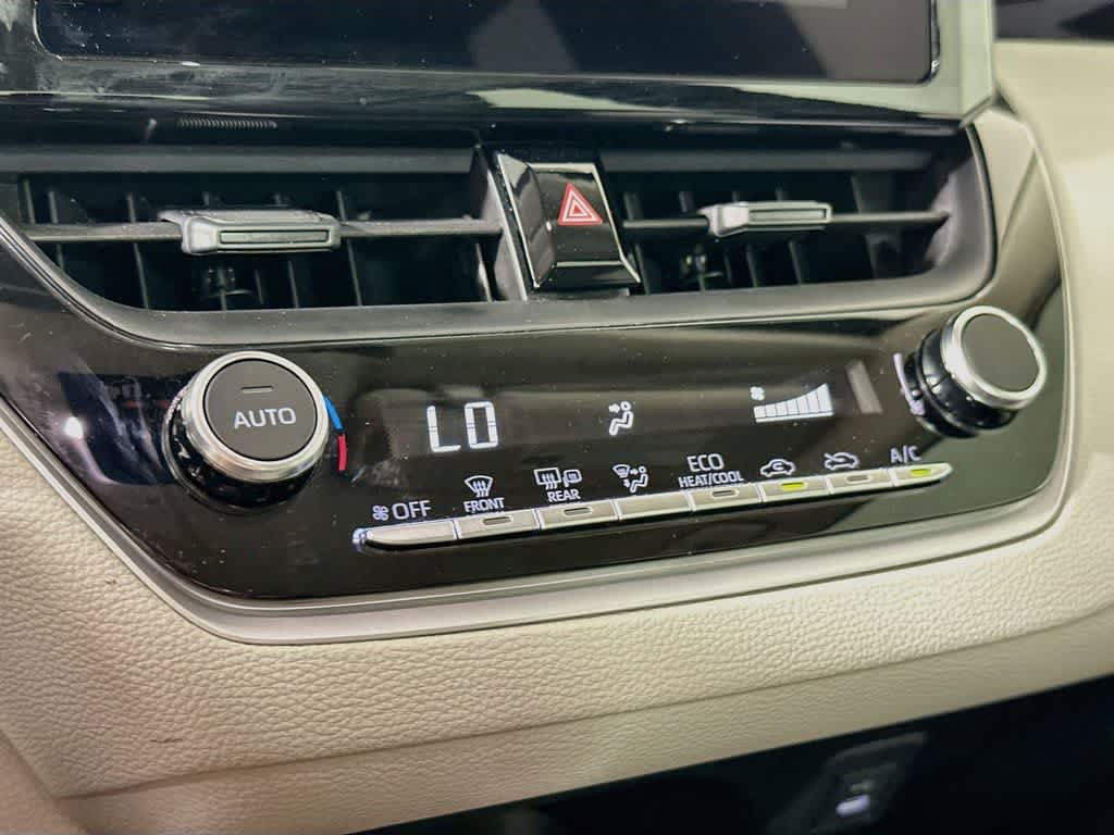 Used 2026 Toyota Corolla LE FWD image 17